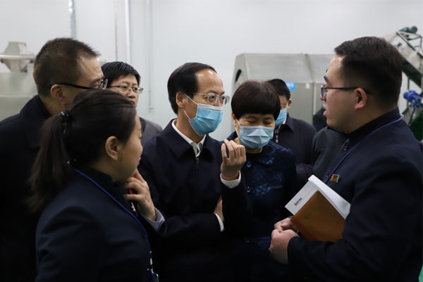 山西省政协副主席李青山 推动科技成果产业化 Z6尊龙凯时健康产业集团 Z6尊龙凯时 山西省政协副主席李青山 推动科技成果产业化 Z6尊龙凯时健康产业集团 Z6尊龙凯时