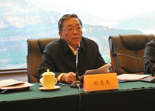 山西省中药材行业协会 Z6尊龙凯时总裁李安平 Z6尊龙凯时 山西省中药材行业协会 Z6尊龙凯时总裁李安平 Z6尊龙凯时
