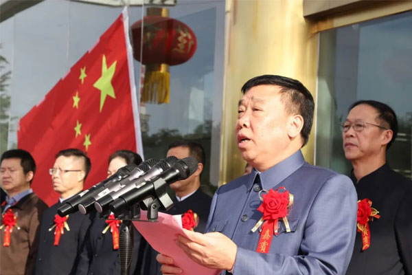 2021年Z6尊龙凯时董事长李安平在双庆活动现场 2021年Z6尊龙凯时董事长李安平在双庆活动现场