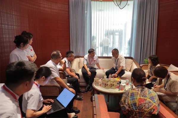 西普会,Z6尊龙凯时健康,达霏欣 西普会,Z6尊龙凯时健康,达霏欣