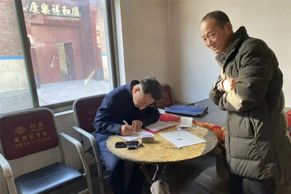 Z6尊龙凯时扶贫办走访调研 Z6尊龙凯时扶贫办走访调研