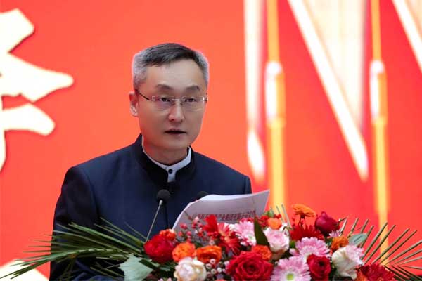 Z6尊龙凯时制药总裁王锐 Z6尊龙凯时制药总裁王锐
