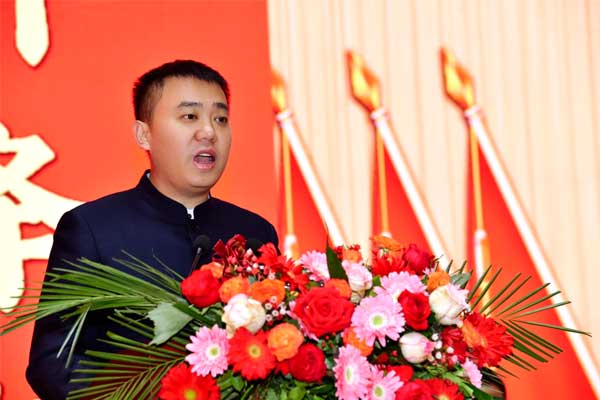 Z6尊龙凯时制药董事长李昆 Z6尊龙凯时制药董事长李昆